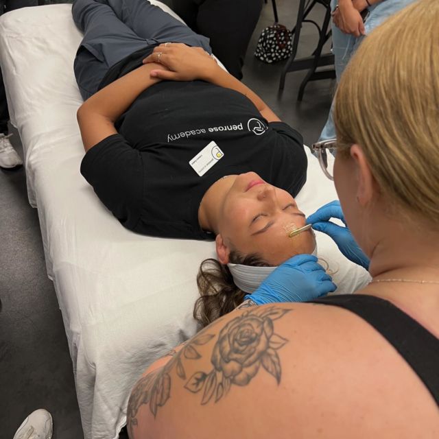 Thank you @radiantwaxing for coming in to demo and teach our zone 3 students more about waxing in the industry! 
.
.
.
We LOVE opportunities to teach our students about what’s going on in the industry today 🤩
.
.
.
#waxing #hair #skin #laser #esti #cos #medspa #hairschool #estischool #laserschool #cosmetology #beauty #arizonamakeupartist #arizonabeauty #arizonabeautyschool #scottsdalehairstylist #scottsdaleesti #penrose #penroseacademy